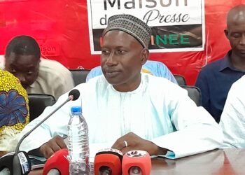 Makanera Kaké défend la candidature de Doumbouya et critique les incohérences politiques