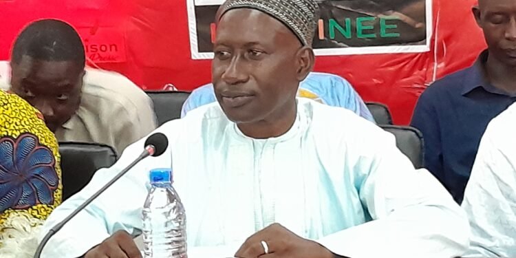 Makanera Kaké défend la candidature de Doumbouya et critique les incohérences politiques