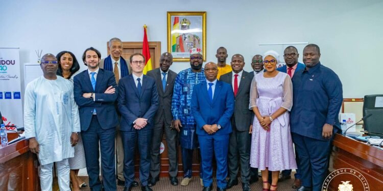 Petit Palais: Djiba Diakité préside la réunion de cadrage du Programme Simandou 2040 avec les représentants des Cabinets conseils et banques d’affaires de réputation internationale