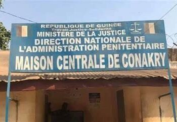 Affaire de détournement de 700 milliards GNF à la Douane : Le DG, son adjoint et plusieurs autres cadres mis aux arrets et conduits en prison (Source)
