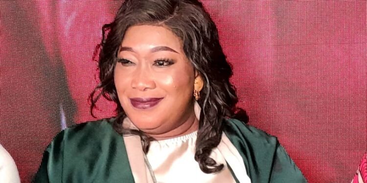 Sona Tata Condé annonce son nouvel album intitulé Kobé Bara