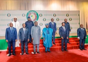 Image d'archive de l'ouverture-du-sommet-extraordinaire-de-la-cedeao-a-abuja-nigeria_0676iu8s1zbi