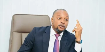 Prolifération des sociétés d’eau minérale en Guinée : Aboubacar Camara annonce des mesures strictes