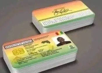 Gratuité des cartes d&rsquo;identité biométriques : les citoyens partagés entre enthousiasme et scepticisme à Conakry