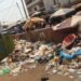 Des tas de déchets sur l'autoroute Le Prince