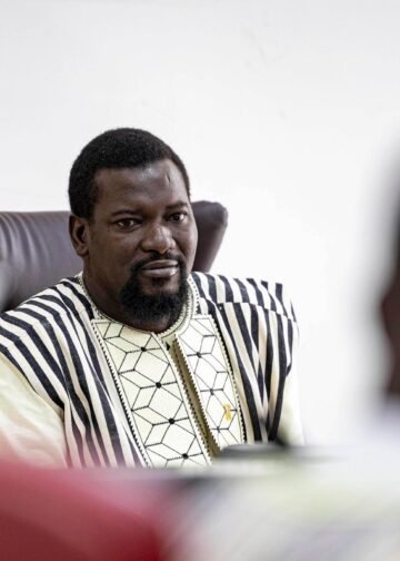 Décret : Mamadi Doumbouya reconduit Bah Oury et dévoile un nouveau gouvernement aux portefeuilles redéfinis 