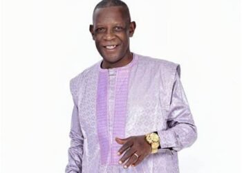 L'annonce a semé l'émoi dans le paysage culturel guinéen. Ce mardi 14 mai 2025, des rumeurs persistantes ont fait état d'un accident vasculaire cérébral (AVC) chez Lama Sidibé, célèbre artiste de la musique pastorale en Guinée.