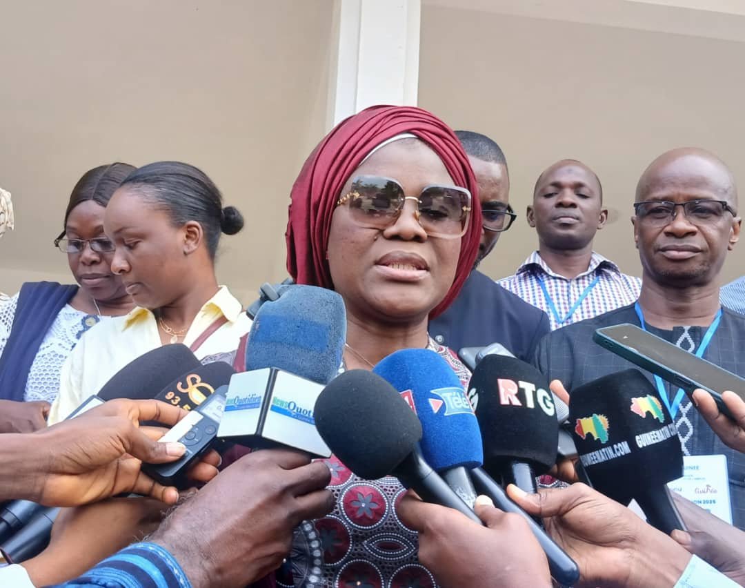 Examens de sortie 2025 : Aminata Kaba appelle à la sérénité et met en avant les efforts pour qualifier l’enseignement technique