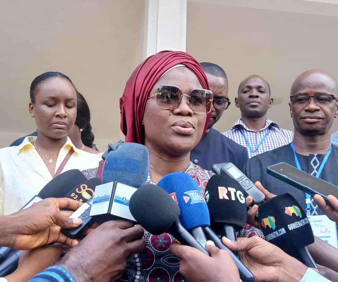 Examens de sortie 2025 : Aminata Kaba appelle à la sérénité et met en avant les efforts pour qualifier l’enseignement technique