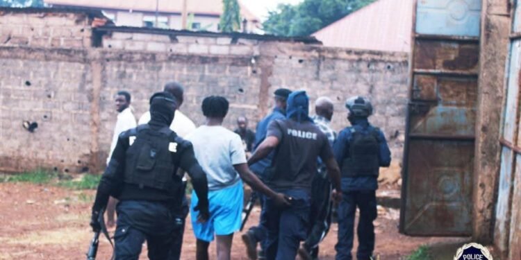 Lutte contre l’insécurité à Conakry : La police annonce (l’arrestation d’un présumé « grand dealer de drogue »