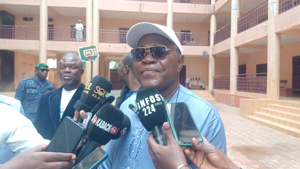 Ratoma : Plus de 23 000 candidats, dont 12 000 filles, affrontent les épreuves du BEPC 2025