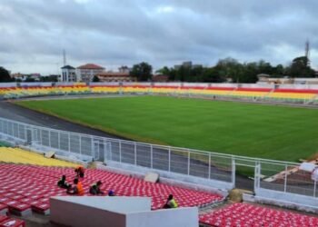 Le stade du 28 septembre fait peau neuve : les travaux de rénovation en bonne voie