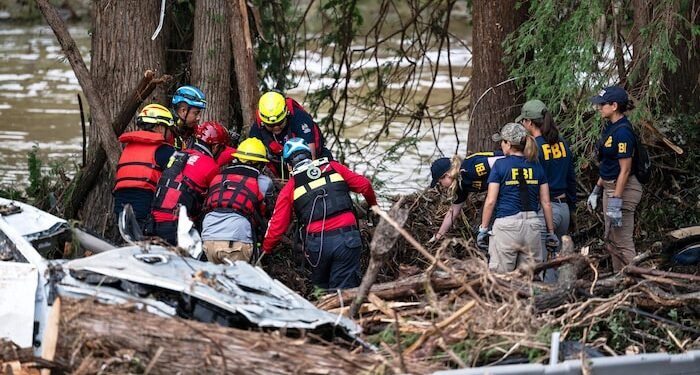 Inondations au Texas : le bilan s&rsquo;alourdit à plus de 100 morts, dix jeunes filles toujours portées disparues
