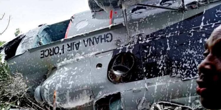 Ghana : Crash d’hélicoptère militaire – Le ministre de la Défense et celui de l’Environnement parmi les huit morts