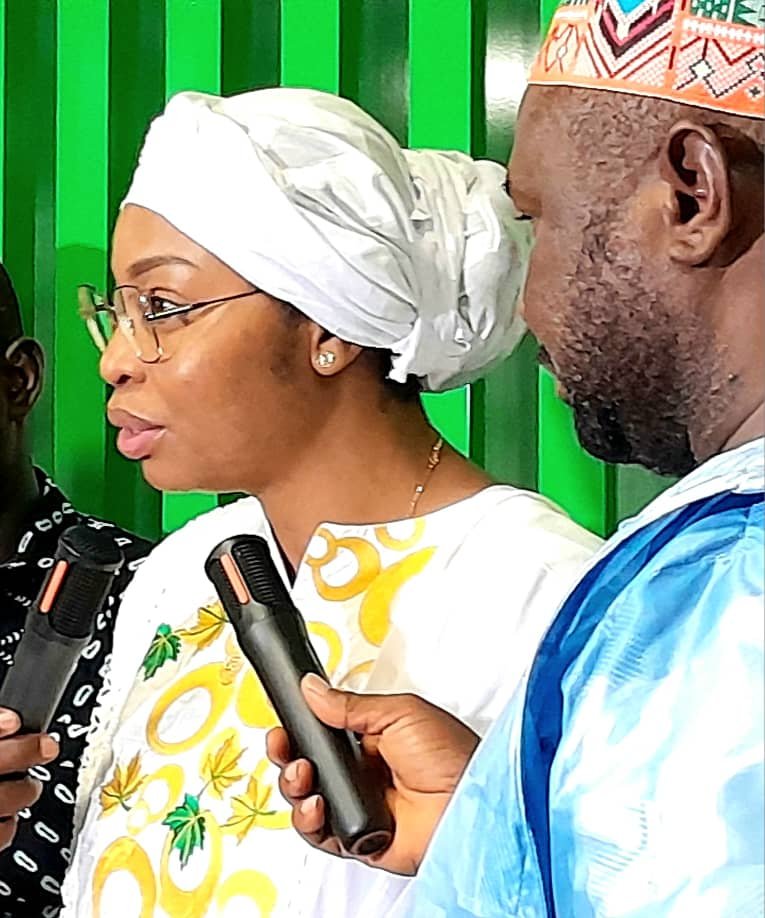 https://regardguinee.org/hommage-au-dga-de-lanssi-ibrahim-khalil-keira-etait-un-cadre-brillant-un-esprit-vif-une-ame-profondement-humaine-temoigne-rose-pola-pricemou/