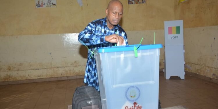 Référendum 2025, HAC, Boubacar Yacine Diallo, vote, Matoto, Conakry, électeurs, mobilisation, discipline, URTELGUI, synergie des radios, synergie des télévisions, professionnalisme, animateurs, envoyés spéciaux, leadership, HAAC Togo, centres de vote, scrutin référendaire, paix, sérénité, nouvelle constitution, Guinée.