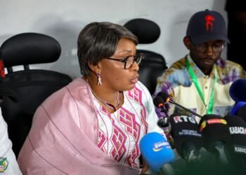 élection présidentielle 2025, Guinée, DGE, Camara Djenabou Touré, candidature indépendante, Alpha Condé II, Dr Ben Youssouf Keïta, Étienne Soropogui, Robert Téa, Thierno Souleymane Baldé, Abdoulaye Diallo, Mamadou Dian Barry, Moussa Baldé, Boun Oumar Sow, Amadou Tierno Diallo, Ibrahima Sory Touré, Aboubacar Aïssata Diallo, Sidibé Manjou Moro, Soriba Bangoura, caution de candidature, commission électorale, politique guinéenne, élections en Guinée, partis politiques, candidats indépendants, présidentielle du 28 décembre 2025