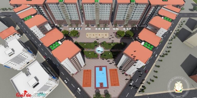 Conakry : le Premier ministre Amadou Oury Bah pose la première pierre des travaux de construction de la cité police de Coronthie