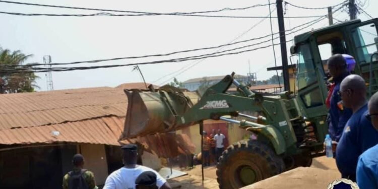 Occupation anarchique des voies publiques à Conakry : la police nationale relance les opérations de déguerpissement dès ce mercredi