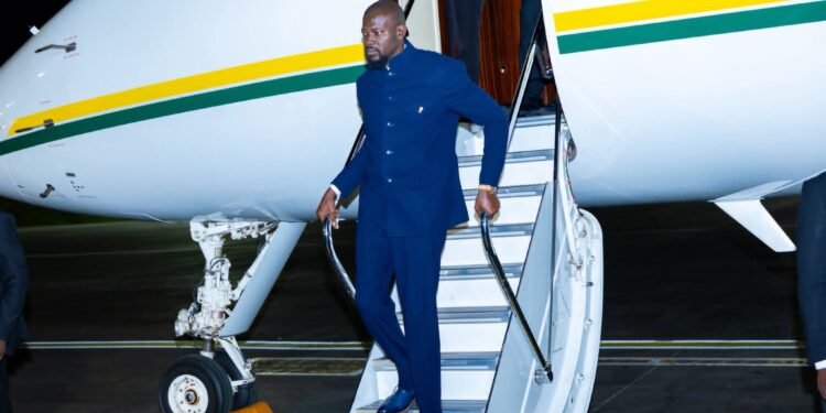 Dernière minute : le retour du président Mamadi Doumbouya à Conakry est prévu ce vendredi à partir de 11h (Source)