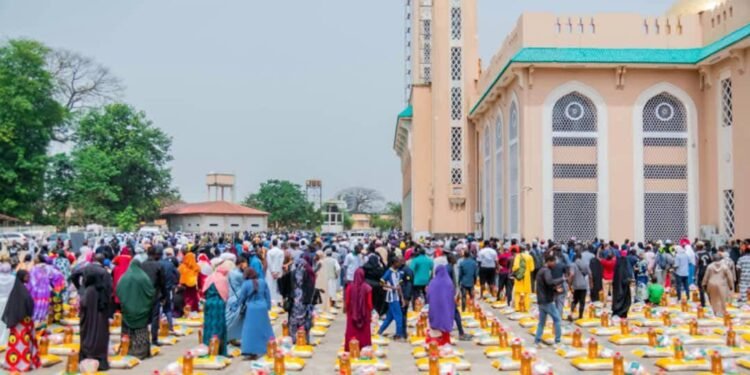 Guinée : l’Arabie Saoudite lance la distribution de 8 400 paniers alimentaires destinés aux familles démunies