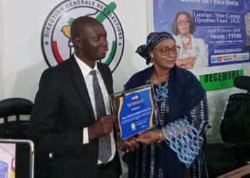 Reconnaissance du mérite : Djenabou Touré, directrice générale des élections, reçoit plusieurs prix