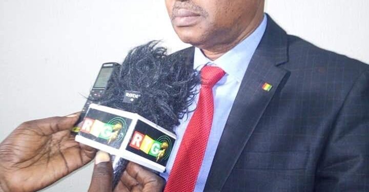 Crise de liquidité en Guinée : l’ex-ministre Roger Patrick Milimono interpelle le Président dans une lettre ouverte