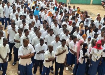 Baccalauréat unique 2026 en Guinée : 94 392 candidats, dont 41 642 filles, entament les épreuves ce lundi