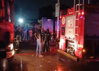 Matoto : un incendie ravage cinq boutiques, une commerçante évalue ses pertes à près de 70 millions GNF