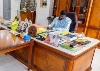 Guinée : le président Mamadi Doumbouya réaffirme son engagement à lutter sans relâche contre la corruption (Discours)