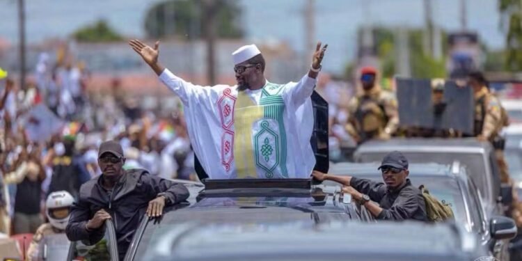 De retour de New York, Mamadi Doumbouya remercie les Guinéens et appelle à renforcer la cohésion nationale