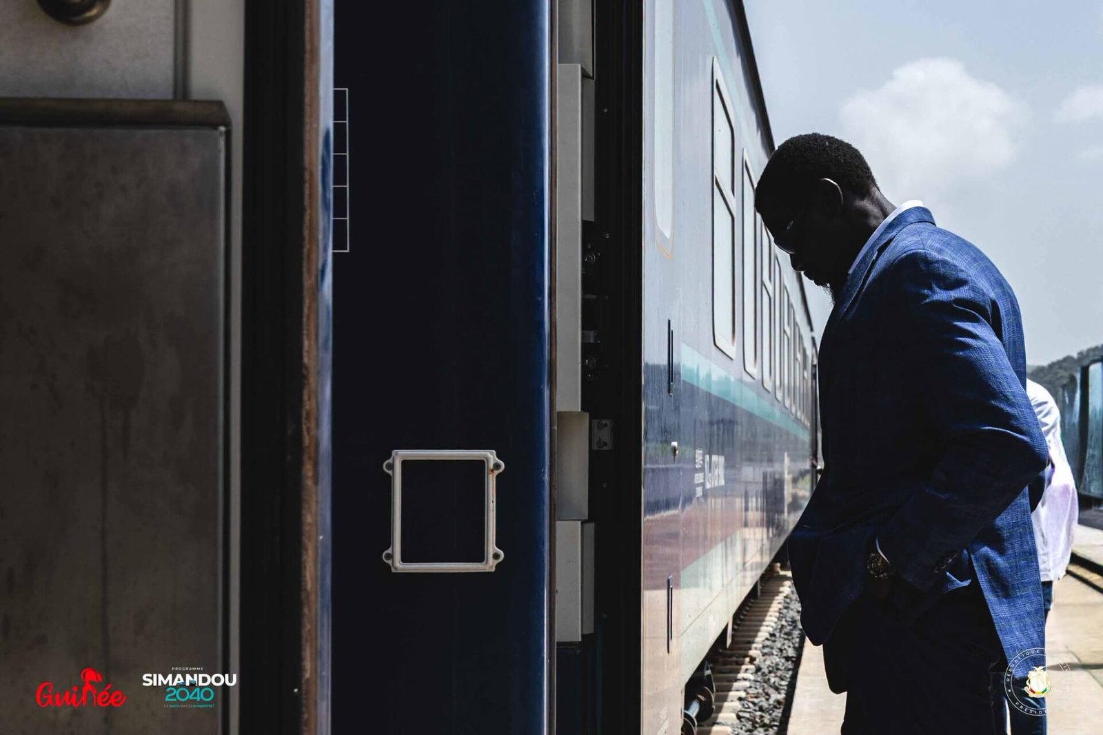 TransGuinéen : Mamadi Doumbouya inaugure le train de voyageurs