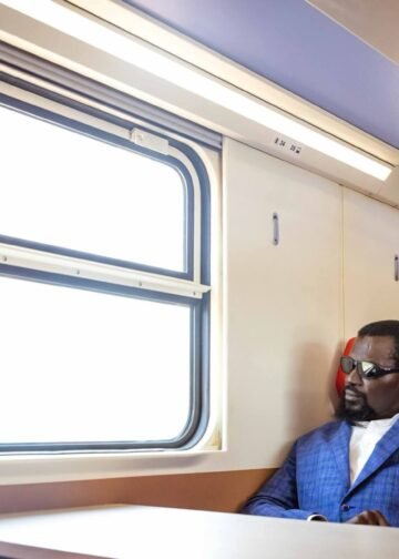 TransGuinéen : Mamadi Doumbouya inaugure le train de voyageurs