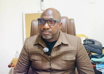 Rentrée scolaire à Dixinn : Mamadi Konaté salue la mobilisation des élèves et met en garde contre la falsification des notes