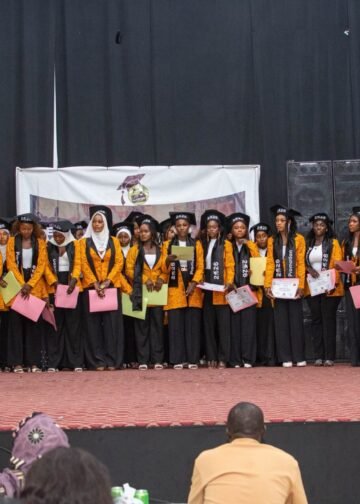 Conakry : remise de diplômes à la 1ʳᵉ promotion du CFP Saran Couture